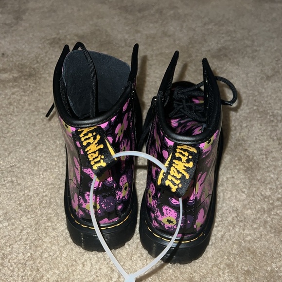 Dr. Martens Kids Shoes - Black with Pink Floral - Picture 3 of 4